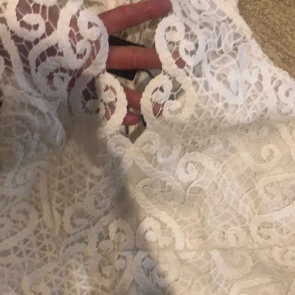 BCBG Maxazria white lace blouse - Picture 4 of 5